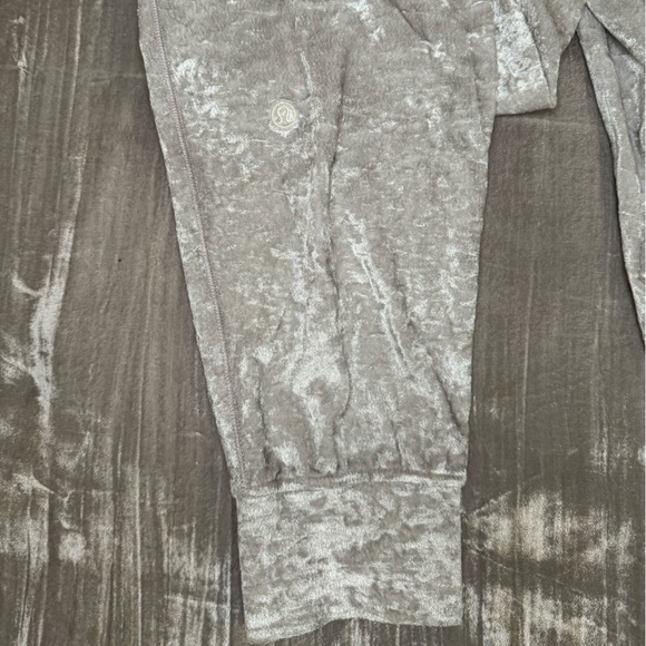 Lululemon Limited Edition Velvet Jogger - Picture 3 of 4